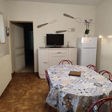 Gite Chez Jeannot Azay-le-Ferron Exterior photo